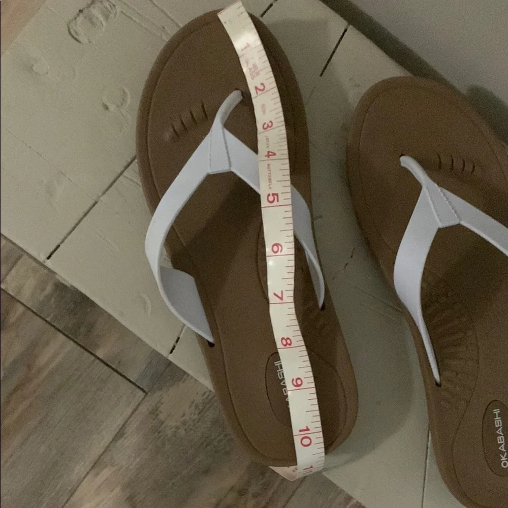 Okabashi White and Brown Sandals - Picture 4 of 5